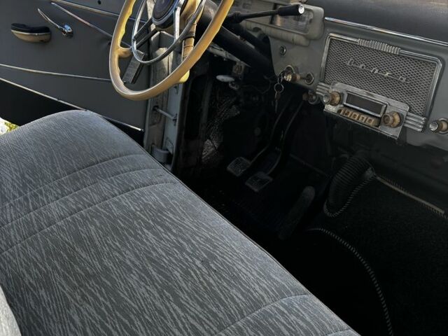 Серый ГАЗ 3110 Волга, объемом двигателя 2.4 л и пробегом 140 тыс. км за 3400 $, фото 6 на Automoto.ua