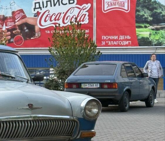 Серый ГАЗ 3110 Волга, объемом двигателя 2.5 л и пробегом 300 тыс. км за 850 $, фото 3 на Automoto.ua