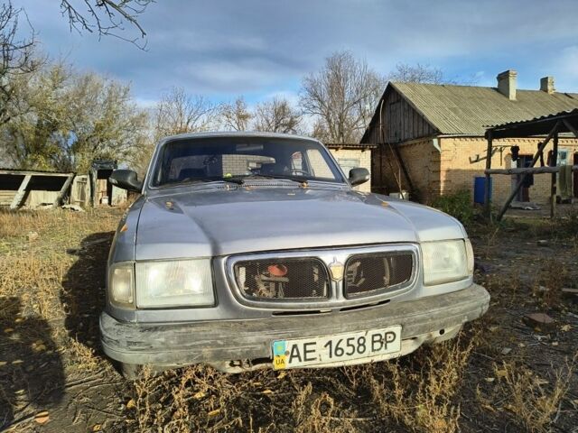 Серый ГАЗ 3110 Волга, объемом двигателя 2.5 л и пробегом 400 тыс. км за 595 $, фото 1 на Automoto.ua