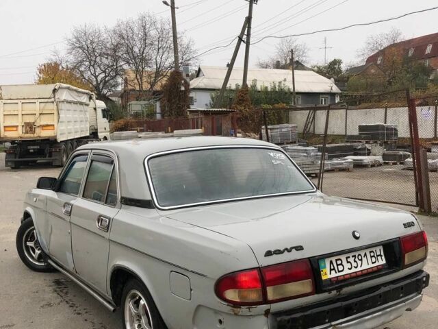 Серый ГАЗ 3110 Волга, объемом двигателя 2 л и пробегом 140 тыс. км за 800 $, фото 4 на Automoto.ua