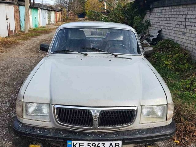 Сірий ГАЗ 3110 Волга, об'ємом двигуна 2.4 л та пробігом 200 тис. км за 1074 $, фото 1 на Automoto.ua