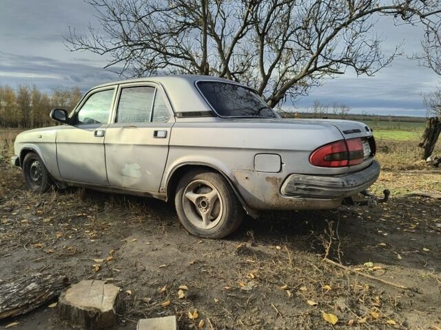 Серый ГАЗ 3110 Волга, объемом двигателя 2.5 л и пробегом 400 тыс. км за 595 $, фото 3 на Automoto.ua