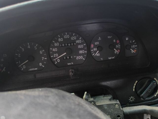 Серый ГАЗ 3110 Волга, объемом двигателя 2.5 л и пробегом 300 тыс. км за 600 $, фото 4 на Automoto.ua