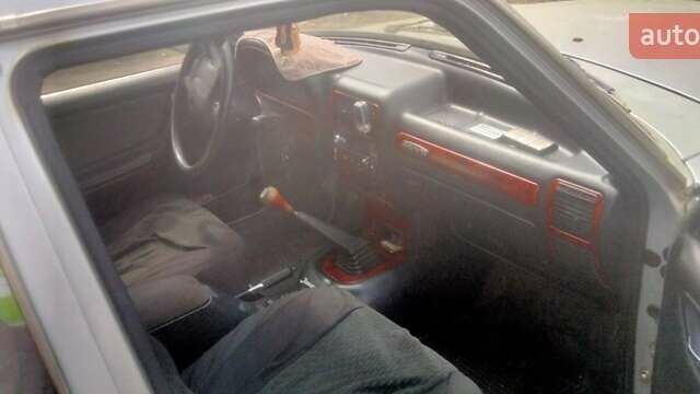 Сірий ГАЗ 3110 Волга, об'ємом двигуна 2.45 л та пробігом 133 тис. км за 1100 $, фото 3 на Automoto.ua