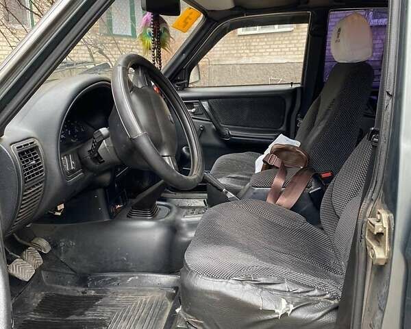 Сірий ГАЗ 3110 Волга, об'ємом двигуна 2.3 л та пробігом 170 тис. км за 959 $, фото 5 на Automoto.ua