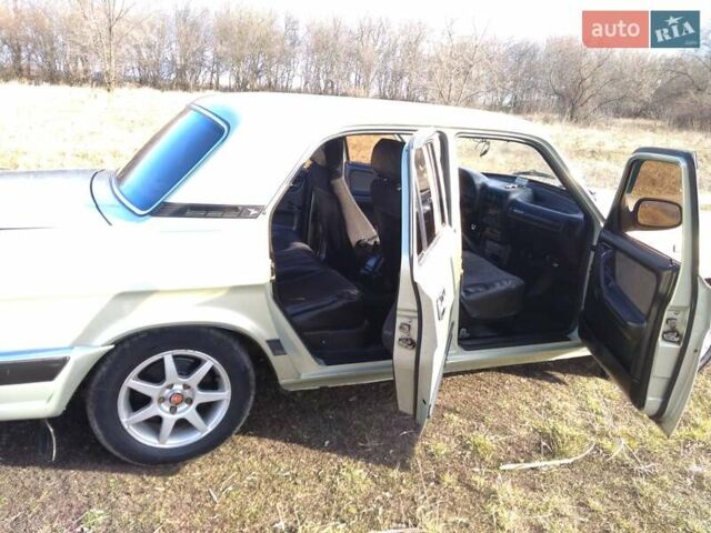 Сірий ГАЗ 3110 Волга, об'ємом двигуна 2.29 л та пробігом 150 тис. км за 2300 $, фото 9 на Automoto.ua