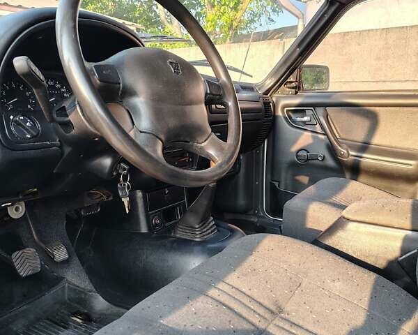 Серый ГАЗ 3110 Волга, объемом двигателя 2.3 л и пробегом 81 тыс. км за 1665 $, фото 11 на Automoto.ua