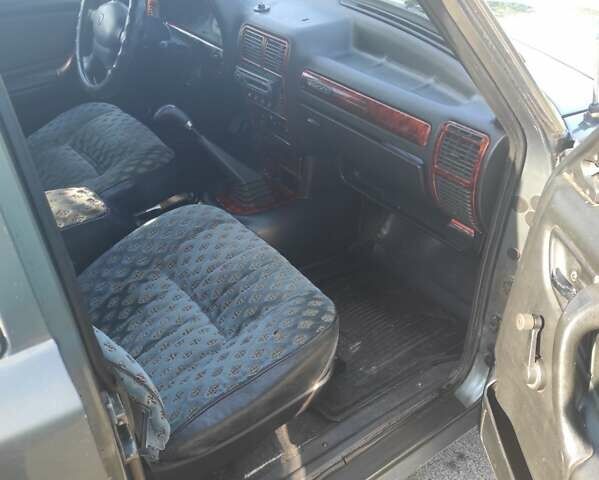 Сірий ГАЗ 3110 Волга, об'ємом двигуна 2.3 л та пробігом 109 тис. км за 1200 $, фото 5 на Automoto.ua