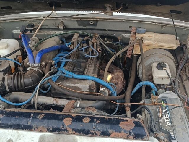 Серый ГАЗ 3110 Волга, объемом двигателя 2 л и пробегом 200 тыс. км за 1181 $, фото 4 на Automoto.ua