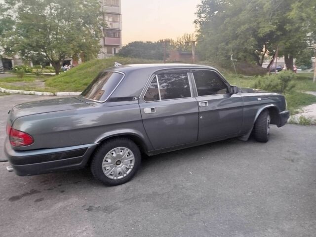 Серый ГАЗ 3110 Волга, объемом двигателя 2.3 л и пробегом 248 тыс. км за 2000 $, фото 1 на Automoto.ua