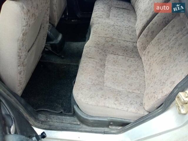 Сірий ГАЗ 3110 Волга, об'ємом двигуна 2.4 л та пробігом 150 тис. км за 1400 $, фото 4 на Automoto.ua