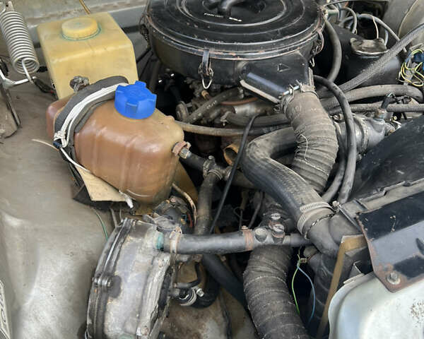 Сірий ГАЗ 3110 Волга, об'ємом двигуна 2.4 л та пробігом 92 тис. км за 1300 $, фото 15 на Automoto.ua
