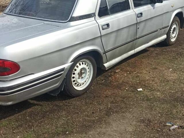 Сірий ГАЗ 3110 Волга, об'ємом двигуна 2.4 л та пробігом 142 тис. км за 1015 $, фото 2 на Automoto.ua