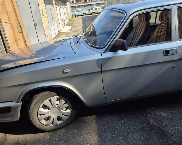 Сірий ГАЗ 3110 Волга, об'ємом двигуна 2.3 л та пробігом 71 тис. км за 2000 $, фото 5 на Automoto.ua