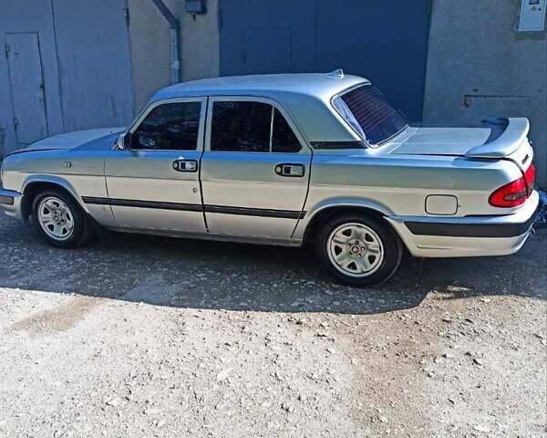 Сірий ГАЗ 3110 Волга, об'ємом двигуна 2.3 л та пробігом 84 тис. км за 2000 $, фото 1 на Automoto.ua