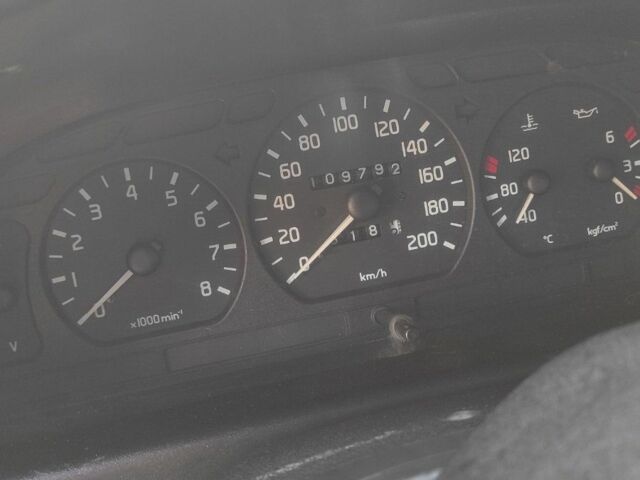 Сірий ГАЗ 3110 Волга, об'ємом двигуна 0 л та пробігом 100 тис. км за 955 $, фото 6 на Automoto.ua