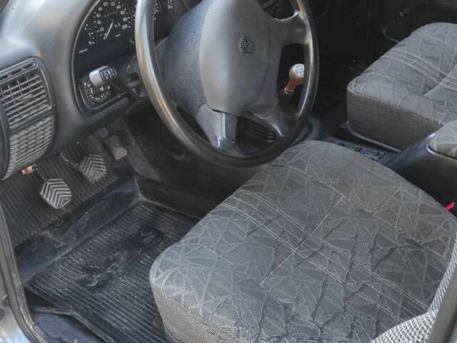 Сірий ГАЗ 3110 Волга, об'ємом двигуна 0 л та пробігом 100 тис. км за 955 $, фото 5 на Automoto.ua