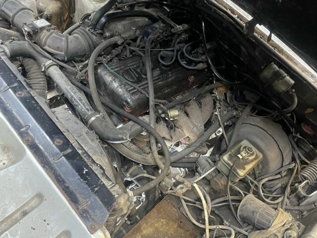 Сірий ГАЗ 3110 Волга, об'ємом двигуна 2.4 л та пробігом 250 тис. км за 382 $, фото 3 на Automoto.ua