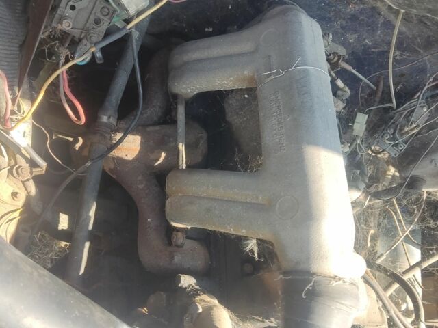 Синій ГАЗ 3110 Волга, об'ємом двигуна 2.45 л та пробігом 71 тис. км за 836 $, фото 2 на Automoto.ua