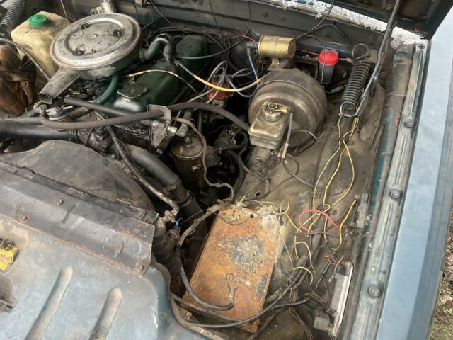 Синий ГАЗ 3110 Волга, объемом двигателя 2.4 л и пробегом 100 тыс. км за 332 $, фото 6 на Automoto.ua