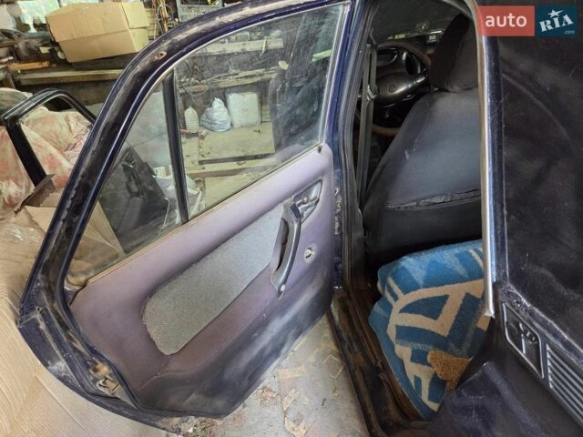 Синий ГАЗ 3110 Волга, объемом двигателя 2.29 л и пробегом 100 тыс. км за 850 $, фото 5 на Automoto.ua