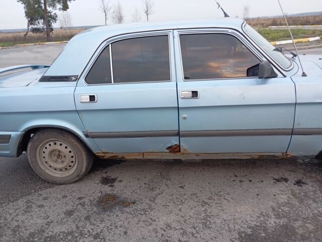 Синий ГАЗ 3110 Волга, объемом двигателя 2.4 л и пробегом 178 тыс. км за 1300 $, фото 2 на Automoto.ua