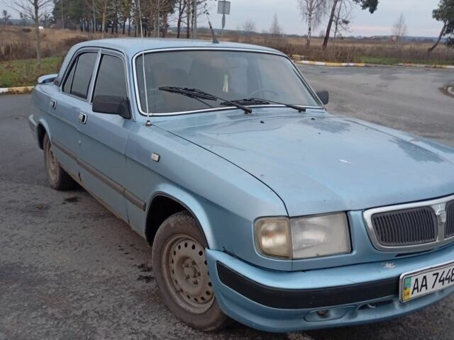 Синий ГАЗ 3110 Волга, объемом двигателя 2.4 л и пробегом 178 тыс. км за 1300 $, фото 1 на Automoto.ua