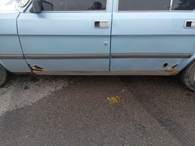 Синий ГАЗ 3110 Волга, объемом двигателя 2.4 л и пробегом 178 тыс. км за 1300 $, фото 5 на Automoto.ua