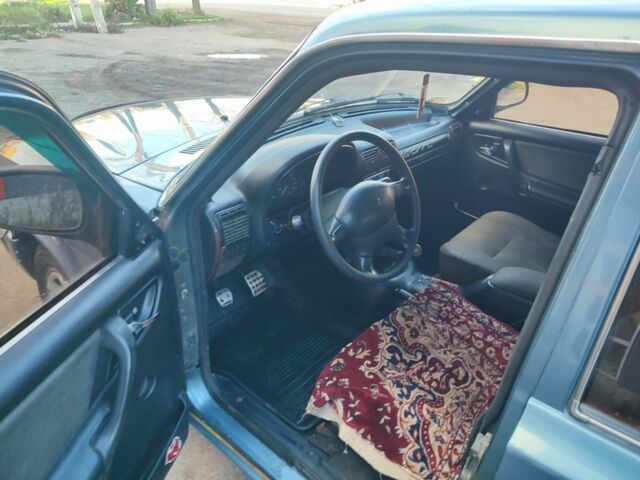 Синій ГАЗ 3110 Волга, об'ємом двигуна 2.5 л та пробігом 110 тис. км за 900 $, фото 6 на Automoto.ua