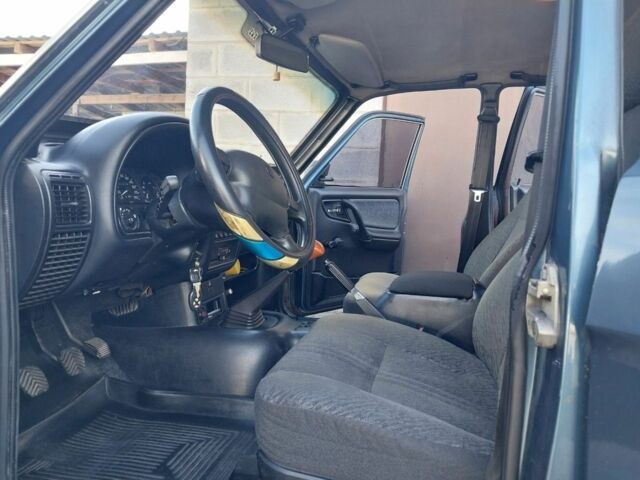 Синий ГАЗ 3110 Волга, объемом двигателя 2.3 л и пробегом 155 тыс. км за 1700 $, фото 9 на Automoto.ua