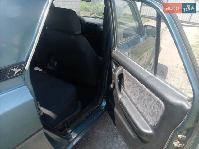 Синий ГАЗ 3110 Волга, объемом двигателя 2.3 л и пробегом 156 тыс. км за 1300 $, фото 5 на Automoto.ua