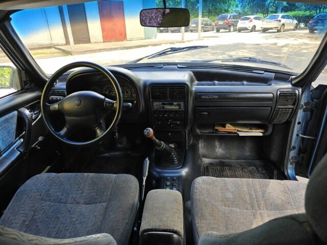 Синий ГАЗ 3110 Волга, объемом двигателя 2.3 л и пробегом 100 тыс. км за 1500 $, фото 5 на Automoto.ua