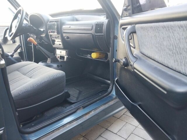 Синий ГАЗ 3110 Волга, объемом двигателя 2.3 л и пробегом 155 тыс. км за 1700 $, фото 13 на Automoto.ua