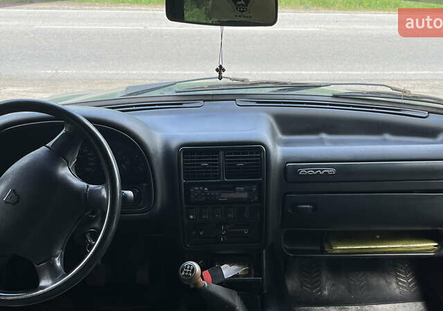 Синій ГАЗ 3110 Волга, об'ємом двигуна 2.5 л та пробігом 357 тис. км за 946 $, фото 13 на Automoto.ua