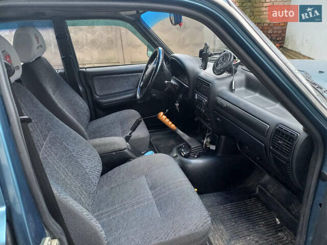 Синій ГАЗ 3110 Волга, об'ємом двигуна 2.4 л та пробігом 125 тис. км за 2100 $, фото 7 на Automoto.ua