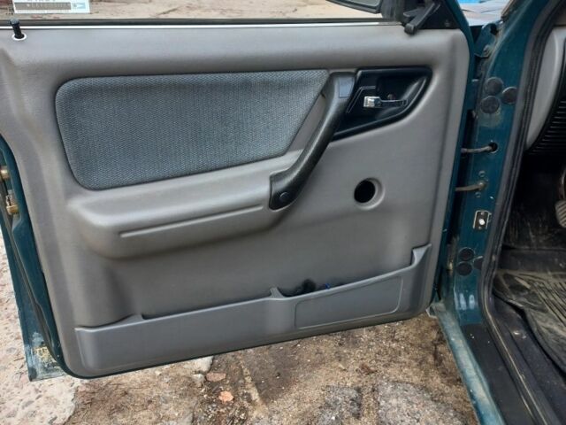 Зеленый ГАЗ 3110 Волга, объемом двигателя 2.3 л и пробегом 47 тыс. км за 2300 $, фото 10 на Automoto.ua