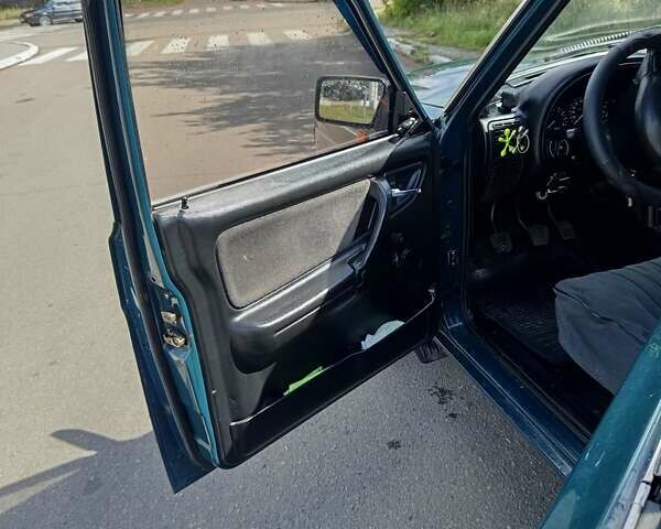 Зеленый ГАЗ 3110 Волга, объемом двигателя 2.45 л и пробегом 96 тыс. км за 2000 $, фото 3 на Automoto.ua
