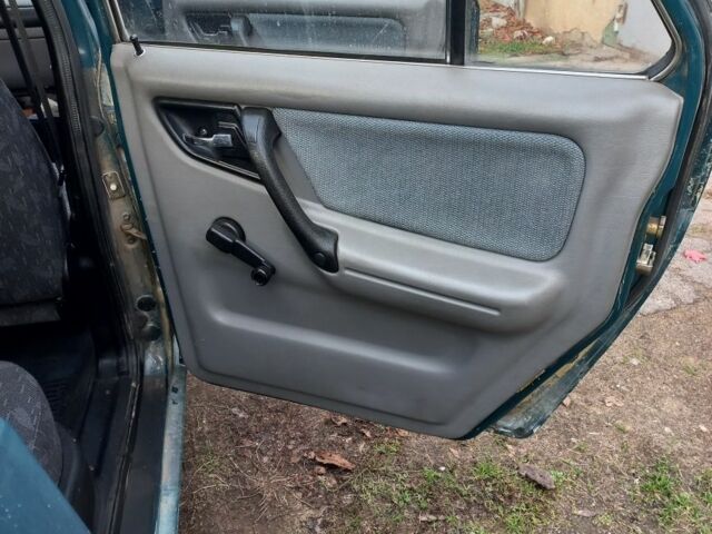 Зеленый ГАЗ 3110 Волга, объемом двигателя 2.3 л и пробегом 47 тыс. км за 2300 $, фото 13 на Automoto.ua