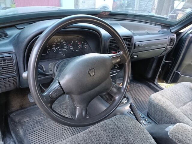 Зеленый ГАЗ 3110 Волга, объемом двигателя 0 л и пробегом 222 тыс. км за 1100 $, фото 3 на Automoto.ua