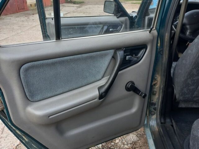 Зеленый ГАЗ 3110 Волга, объемом двигателя 2.3 л и пробегом 47 тыс. км за 2300 $, фото 11 на Automoto.ua