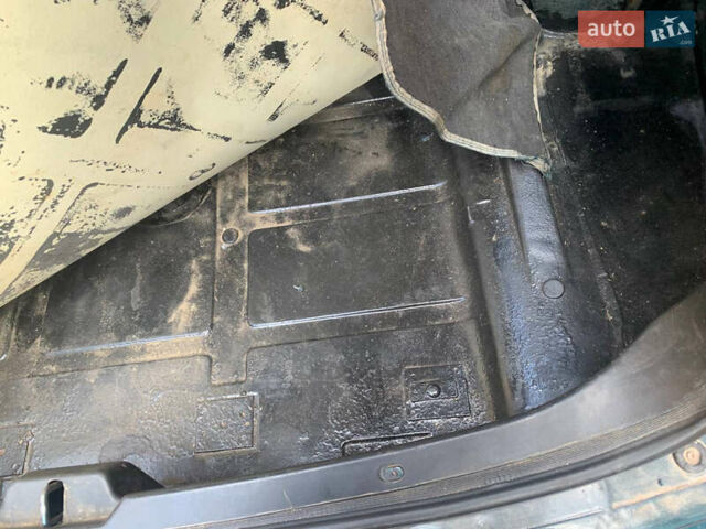 Зелений ГАЗ 3110 Волга, об'ємом двигуна 2.3 л та пробігом 146 тис. км за 1500 $, фото 22 на Automoto.ua