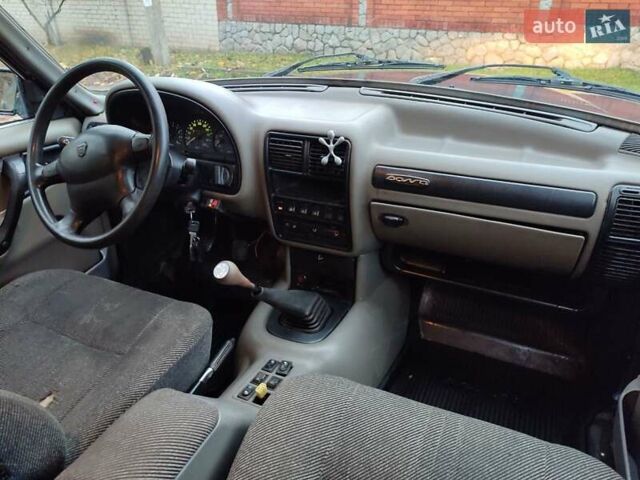 Зелений ГАЗ 3110 Волга, об'ємом двигуна 2.4 л та пробігом 200 тис. км за 950 $, фото 4 на Automoto.ua