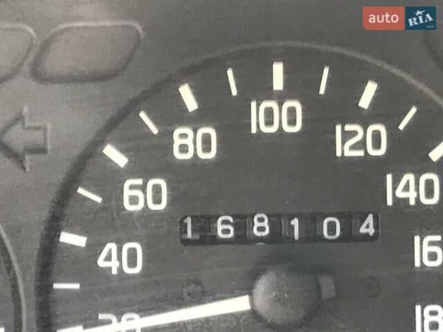 Зелений ГАЗ 3110 Волга, об'ємом двигуна 2.3 л та пробігом 168 тис. км за 1086 $, фото 3 на Automoto.ua