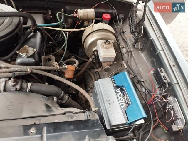 Зелений ГАЗ 3110 Волга, об'ємом двигуна 2.5 л та пробігом 27 тис. км за 2200 $, фото 20 на Automoto.ua