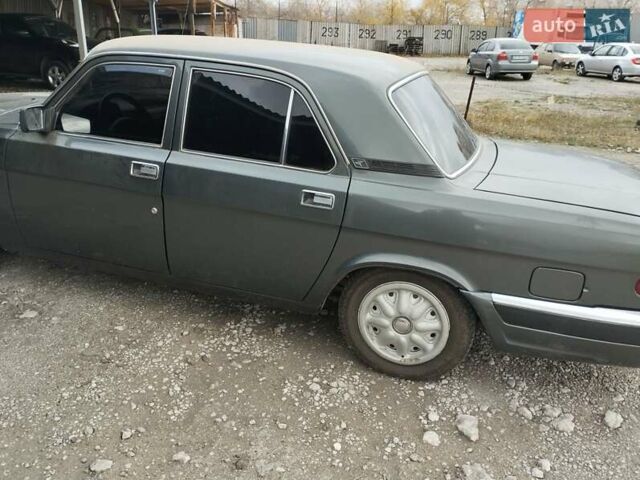 Зелений ГАЗ 3110 Волга, об'ємом двигуна 2.5 л та пробігом 27 тис. км за 2200 $, фото 6 на Automoto.ua