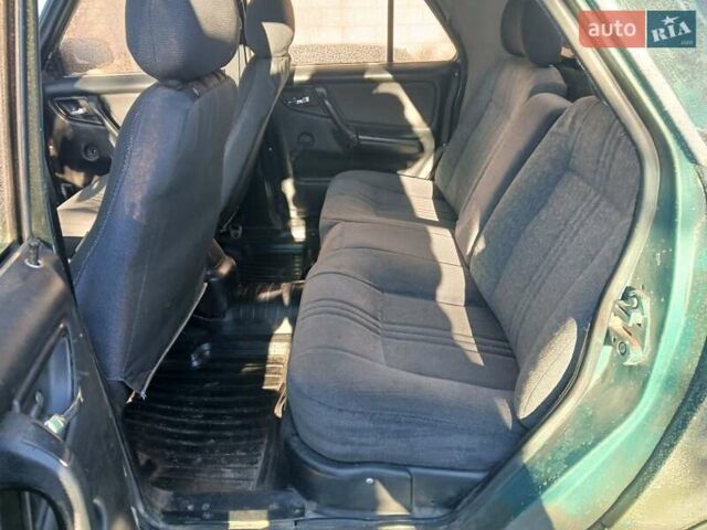 Зелений ГАЗ 3110 Волга, об'ємом двигуна 2.4 л та пробігом 280 тис. км за 1100 $, фото 6 на Automoto.ua