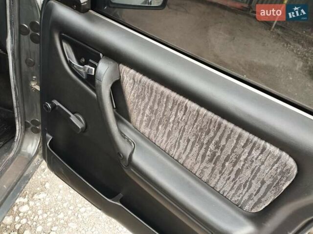 Зелений ГАЗ 3110 Волга, об'ємом двигуна 2.5 л та пробігом 27 тис. км за 2200 $, фото 11 на Automoto.ua