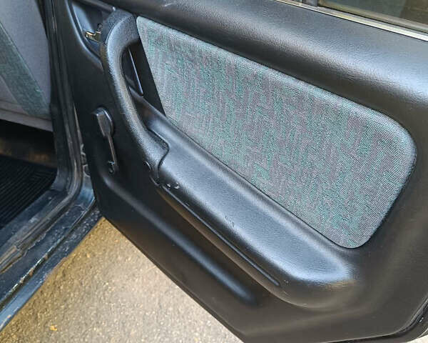 Зелений ГАЗ 3110 Волга, об'ємом двигуна 2.29 л та пробігом 145 тис. км за 1500 $, фото 9 на Automoto.ua