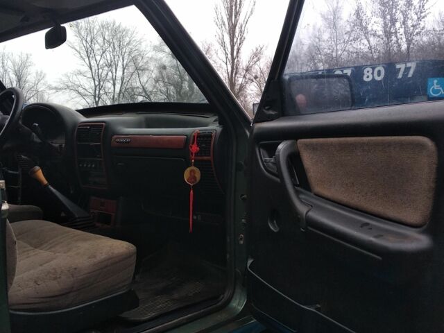 Зеленый ГАЗ 3110 Волга, объемом двигателя 2.3 л и пробегом 250 тыс. км за 616 $, фото 13 на Automoto.ua