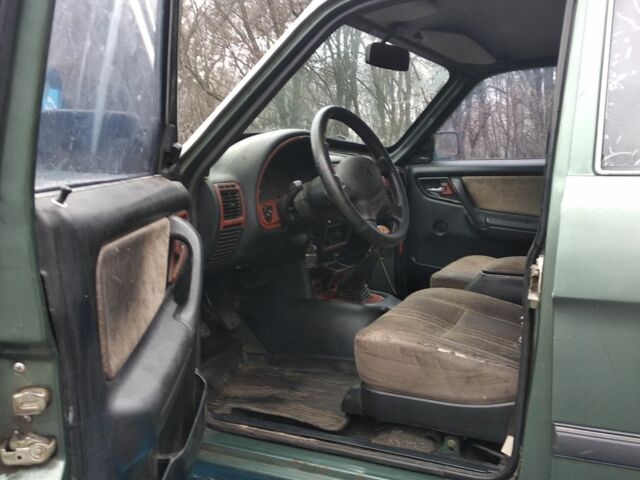 Зеленый ГАЗ 3110 Волга, объемом двигателя 2.3 л и пробегом 250 тыс. км за 616 $, фото 14 на Automoto.ua